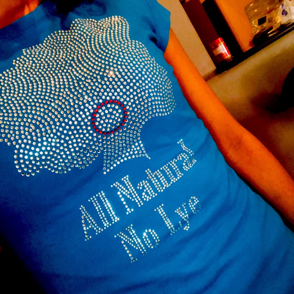 T shirt small